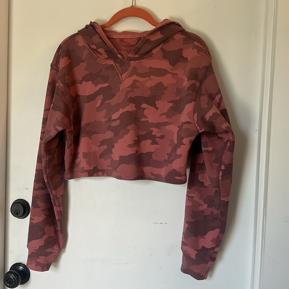 Lululemon All Yours Cropped Hoodie Heritage 365 Camo Brier Rose Multi size 4 - Picture 2 of 5
